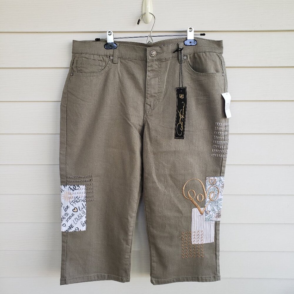NWT DG2 Diane Gilman Capri jean pants wi/ mid rise